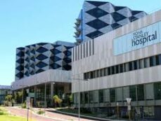 Should patients with private health insurance be treated in a public hospital?